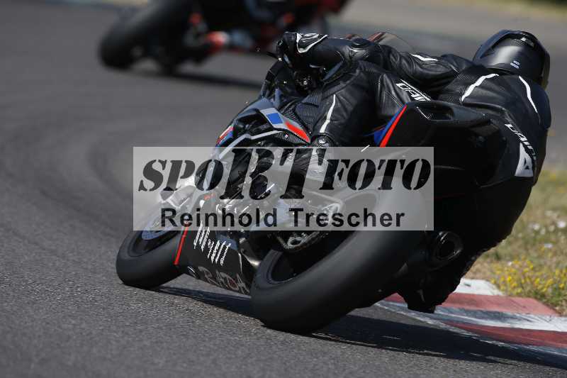 /Archiv-2023/28 05.06.2023 Moto Club Anneau du Rhin/rouge-expert/1